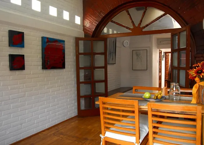 Coyoacan, 2 Level Cozy 3bedrooms, 3bathrooms, Terrace Apartment