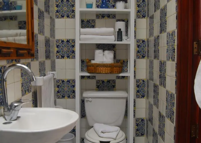 Coyoacan, 2 Level Cozy 3bedrooms, 3bathrooms, Terrace Mexico City